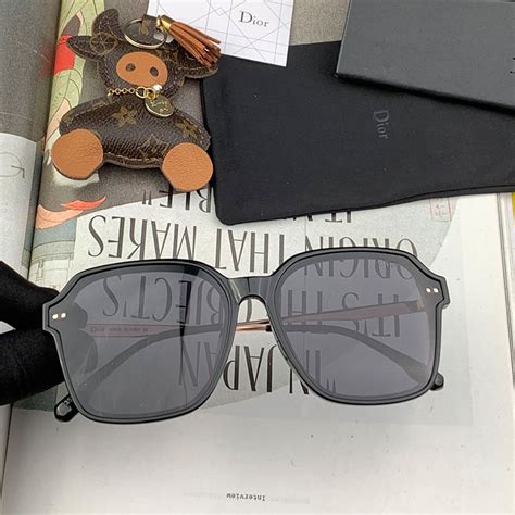 dior 8210